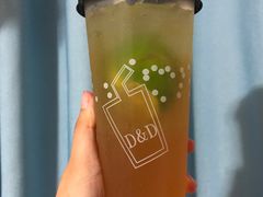 -顶东面包花园·生日蛋糕(世博店)