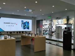 -华为授权体验店(万航渡路)