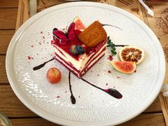 -Mark&Mars Restaurant
