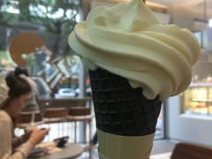 芝士脆筒-喜茶(广州中山六路店)