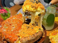 -Dragon Pizza•圆脸龙披萨·牛排餐厅