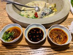 大师蘸料不限量-云渔堂蒸汽石锅鱼(万达店)