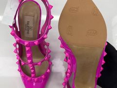 -爱革·洗衣改衣·洗鞋修鞋·洗包修包·奢侈品护理(宝地广场店)