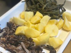 -万里闯关东铁锅炖菜馆(高新旗舰店)