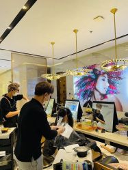 -罗亚帝造型·烫发染发
