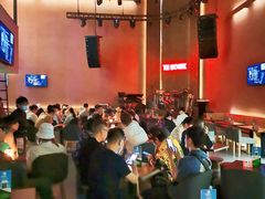 -TZ House音乐现场(来福士中心店)