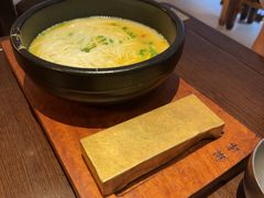 -银米·云南传统过桥米线(双廊黑金冠店)