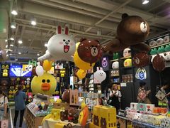 -LINE FRIENDS Garosu-gil Flagship Store