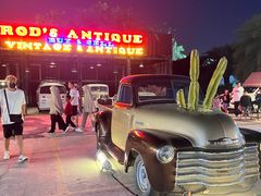 -席娜卡琳火车铁道夜市