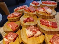 雪花烤肉拼盘-火炉火自助餐(喜隆多店)