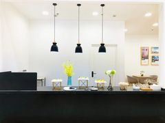 -杭州中沃沃尔沃4S店(滨江区店)