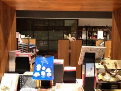 -百新书局(尚悦湾店)