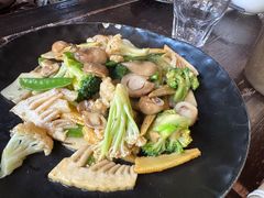 -泰莲庭·溪畔餐厅(雁栖湖店)