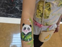 -美食小镇·观赏珍稀鸟类·长隆熊猫酒店