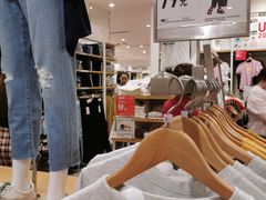 -优衣库(郑州丹尼斯大卫城店)