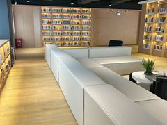 -南山图书馆(常兴路店)