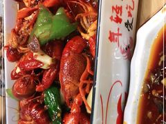 -聚汇三少·龙虾·中餐厅(莫邪路新天地店)