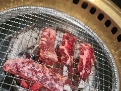 -山川小町·极番烧肉(新地假日广场店)