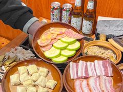 -阿山卓·野生菌火锅·纳西火塘烤肉