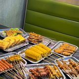 华店附近这家铜锅涮肉里面的烧烤也好好吃啊！ 
