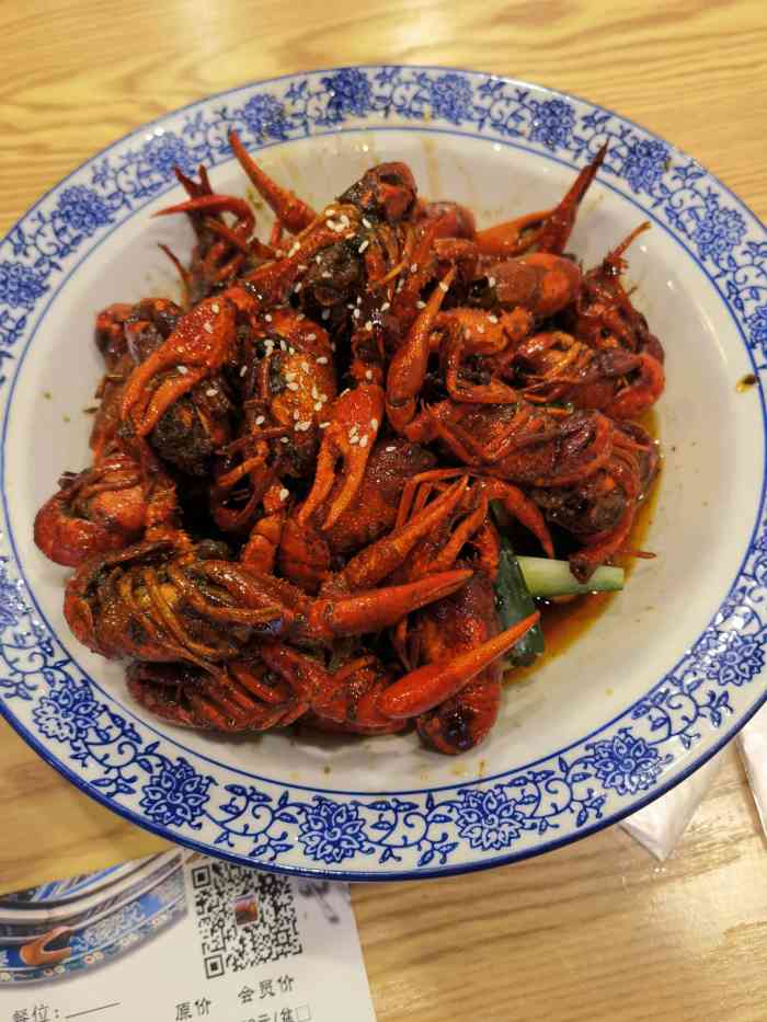 黑灯虾火-"一层不大就4,5张桌,服务员很热情.虾."-大众点评移动版