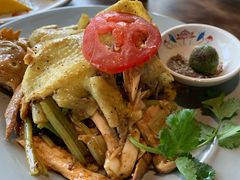 越式盐焗麻油鸡-大头虾越式风味餐厅(光明广场店)