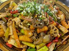 -廖哥泡椒兔(峨眉店)