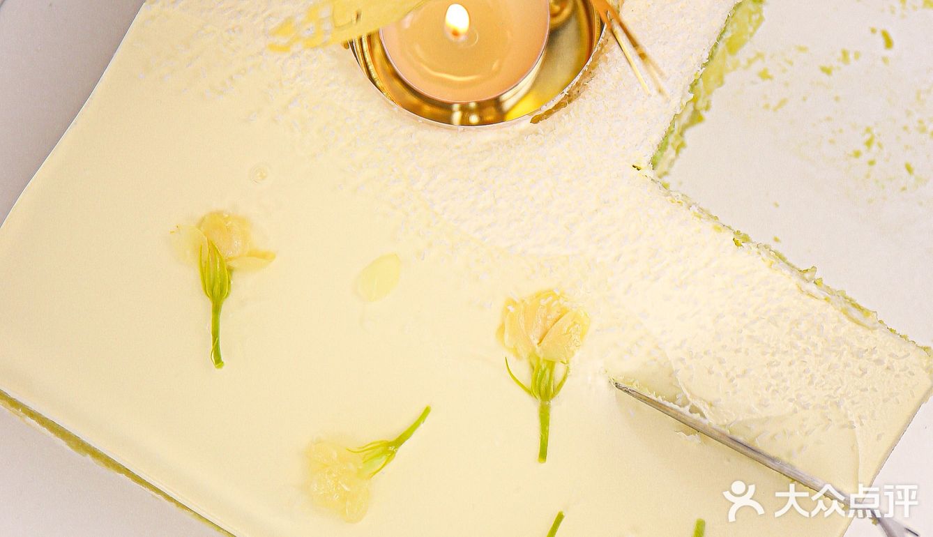 乘着春风💖吃着茉莉密瓜蛋糕🧁开心到爆炸💥