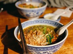 辣肉面-沪西老弄堂面馆(定西路店)