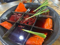 -正南齊北重庆老火锅(光华村直营店)