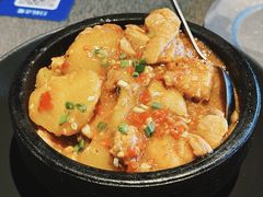 土豆油焖鸡-日上三甘(三里屯店)