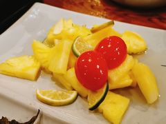 青柠檬拌鲜菠萝-云海肴·云南小炒·汽锅鸡(天津国金汇店)