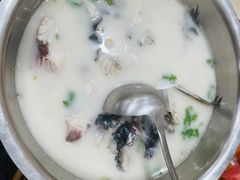 -雪野鱼头大王邢府公老店(雪野湖店)