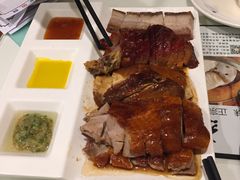 -新大咀港式茶餐厅(宝山万达店)