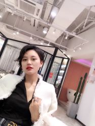 -泽璞堂美发沙龙