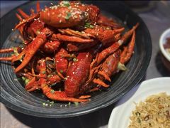 -肥肥虾庄·金牌油焖大虾(沙湖店)