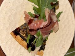 黑松露火腿菌菇芝士薄饼-Blac+Blac(中海环宇荟店)