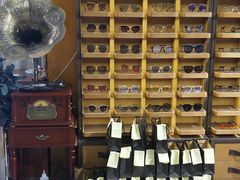 -肆兮眼镜·蔡司·徕卡战略合作店(大坪店)