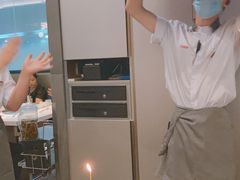 -海底捞火锅(长宁路龙之梦店)