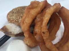 夹肉烧饼-老磁器口豆汁店(天坛店)