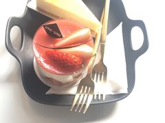 -UNI UNI(环亚凯瑟琳店)