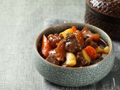 老汤炖牛腩筋-东方饺子王(新奥购物中心店)