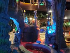 -泉城欧乐堡戏水湾艺术养生温泉