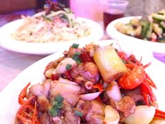 牛蛙虾球耍朋友-可可大虾武汉土菜大排档(万松园1店)
