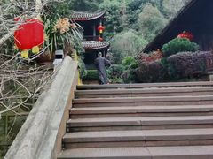 -峨眉山报国寺