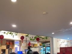 -毛辣果·贵州红酸汤牛肉火锅(西单店)