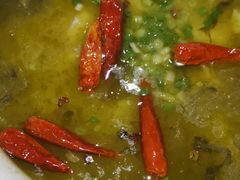 -渝是乎酸菜鱼(龙旗购物中心店)