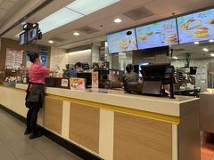 -麦当劳(轻轨曹杨路店)