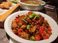 乡巴佬鸡-新白鹿餐厅(金鹰新街口店)