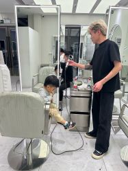 -PE SALON